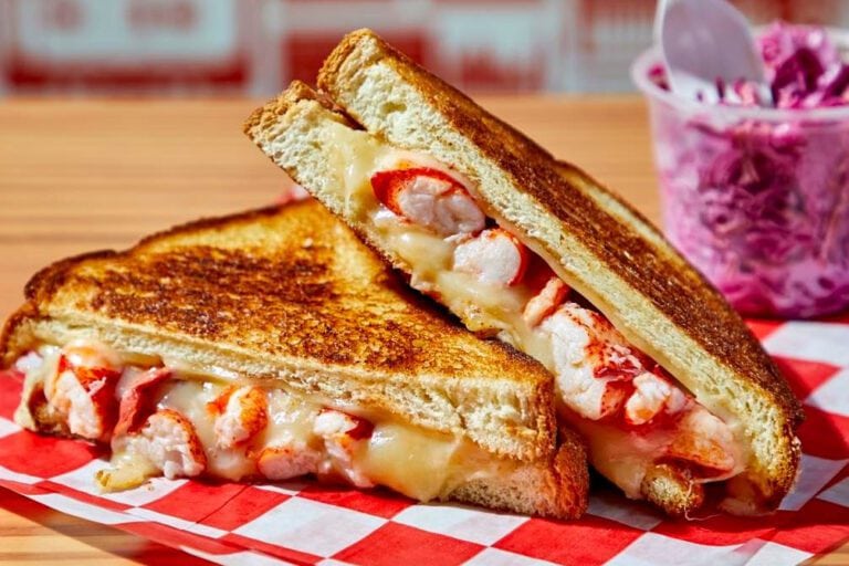 Happy Lobster Food Truck at the Naperville Tasting Room • Noon Whistle